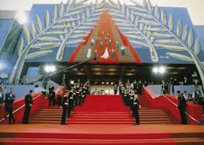 Suquet's Luxury Apartman *