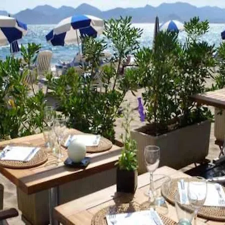 Suquet's Luxury Апартаменты *